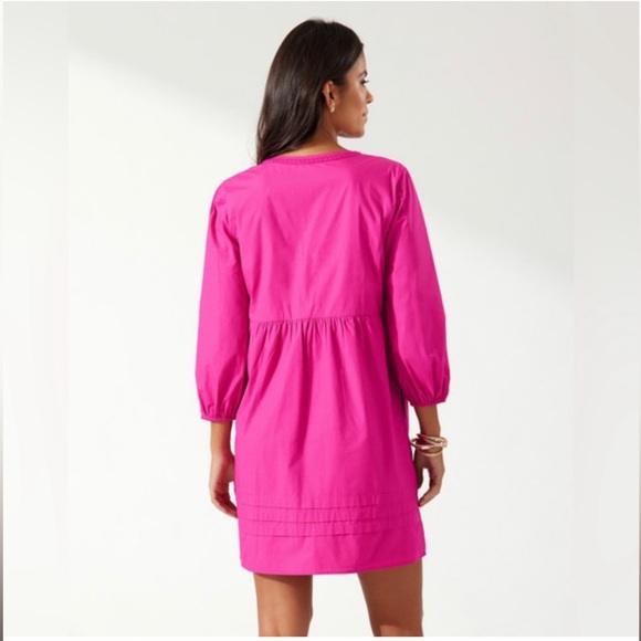 Tommy Bahama
Salina Key Poplin Split Neck Dress Cover Up - Picture 2 of 6
